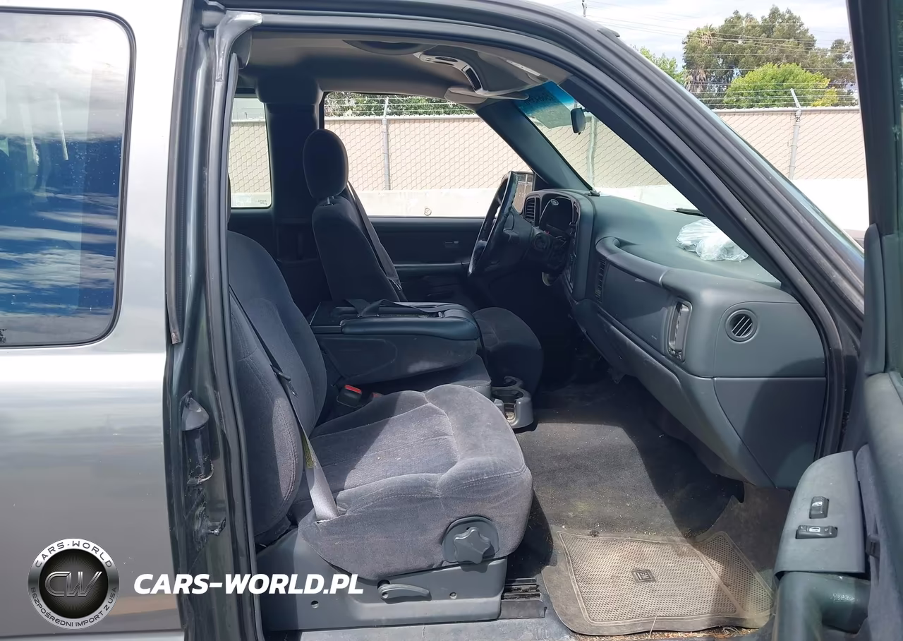 2001 Chevrolet Silverado 1500 Ls VIN:2GCEC19V611294608 - 5