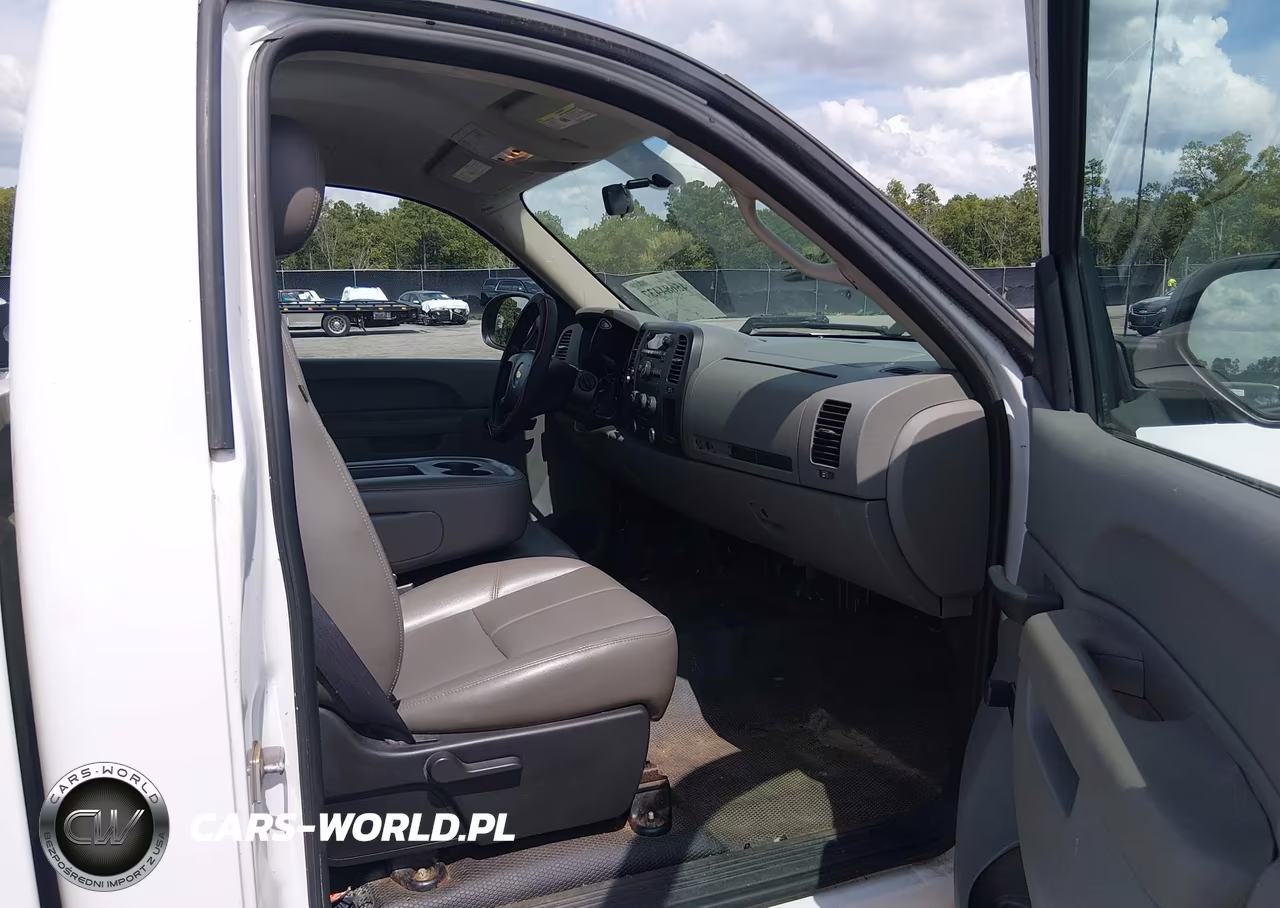 2011 Chevrolet Silverado 1500 Work Truck VIN:1GCNCPEX8BZ354004 - 5