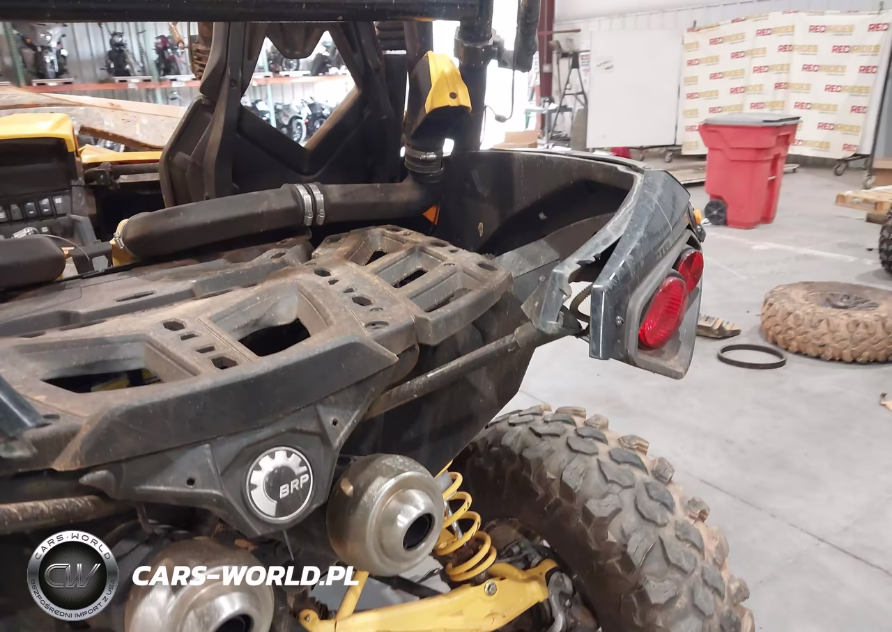 2015 Can-Am Maverick 1000R X Mr VIN:3JBPWAP23FJ000210 - 19