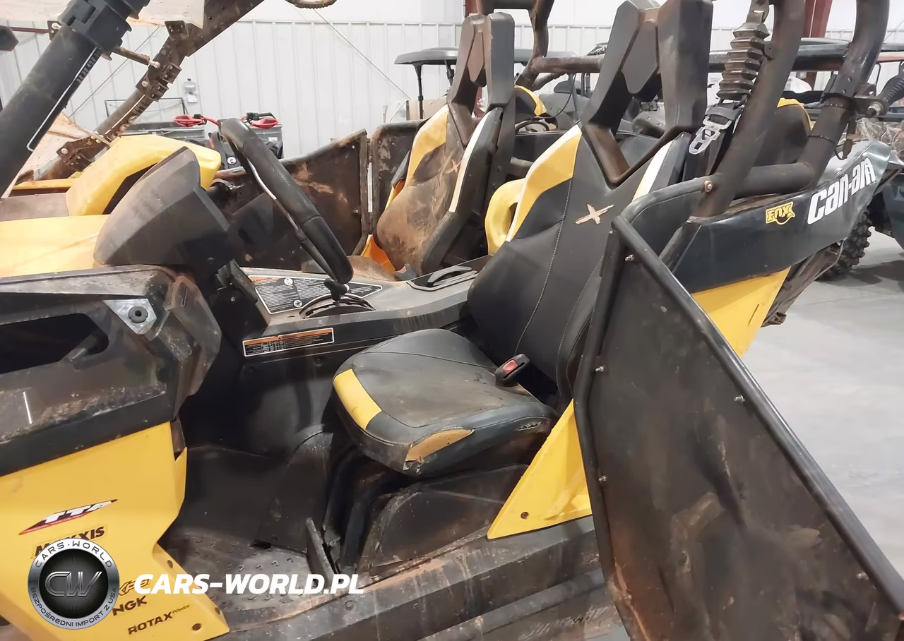 2015 Can-Am Maverick 1000R X Mr VIN:3JBPWAP23FJ000210 - 9