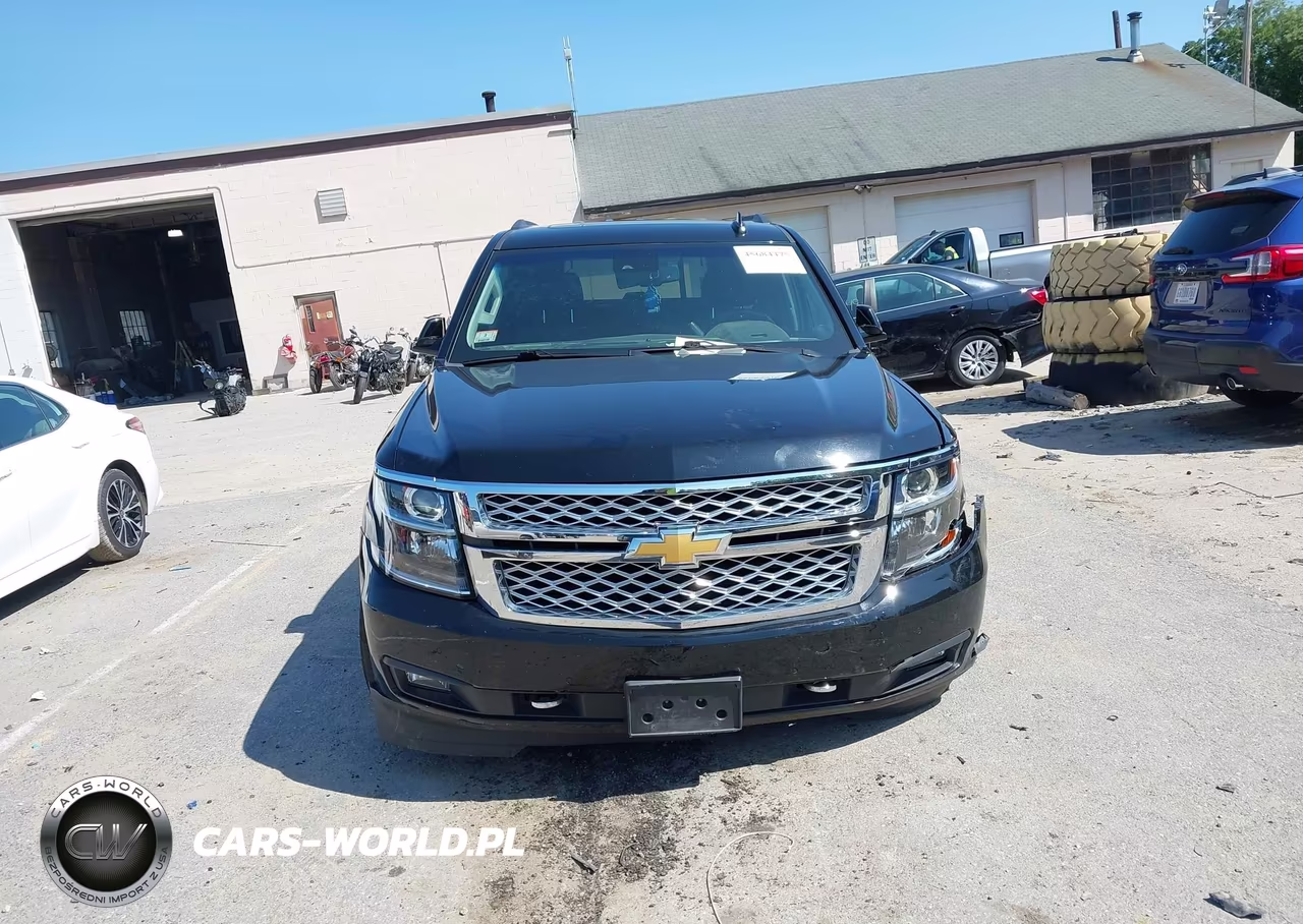 2019 Chevrolet Tahoe Lt VIN:1GNSKBKC8KR225150 - 12