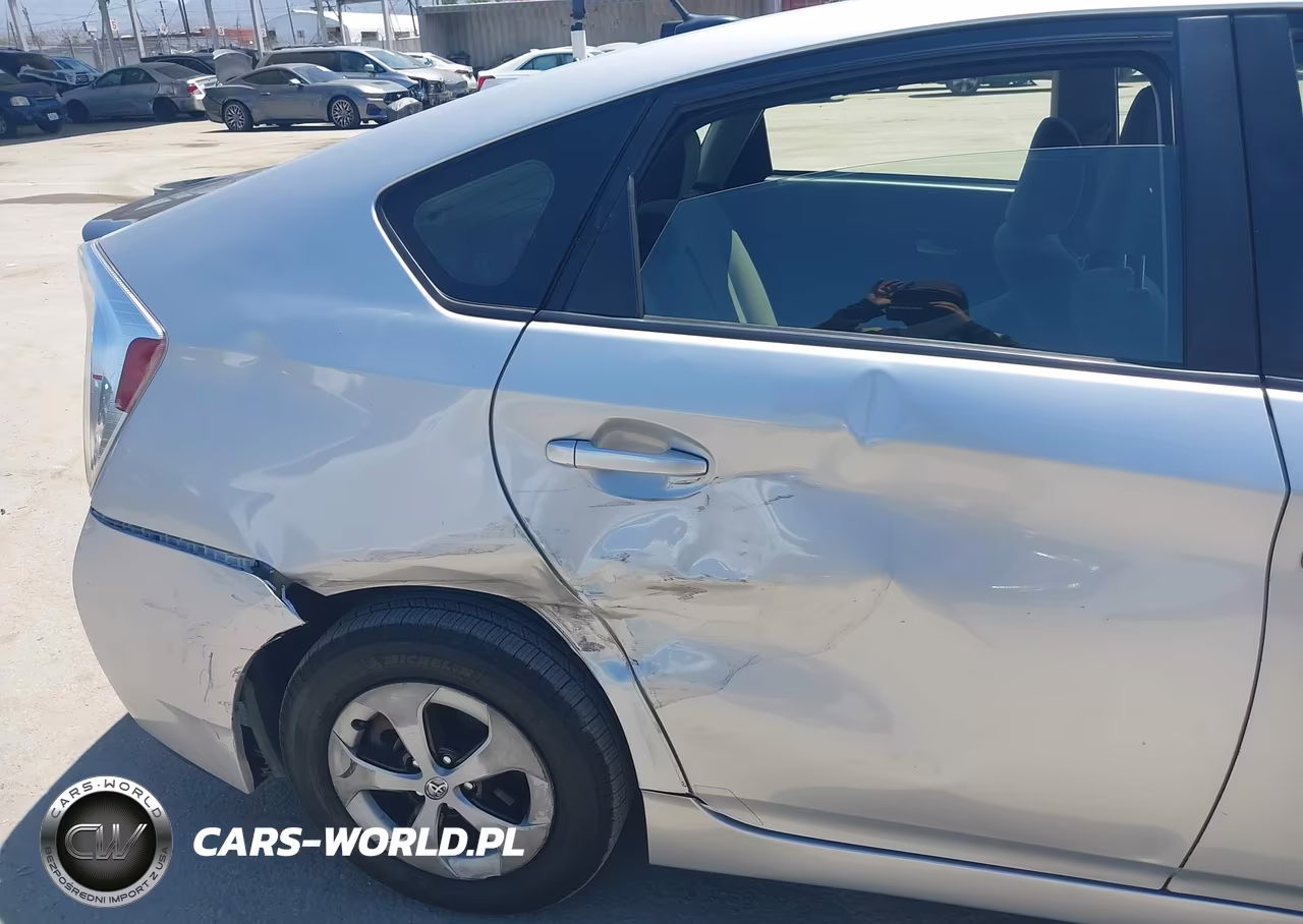 2015 Toyota Prius Three VIN:JTDKN3DU8F1914086 - 6