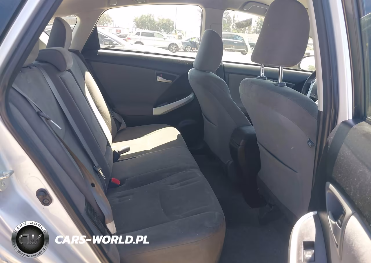 2015 Toyota Prius Three VIN:JTDKN3DU8F1914086 - 8