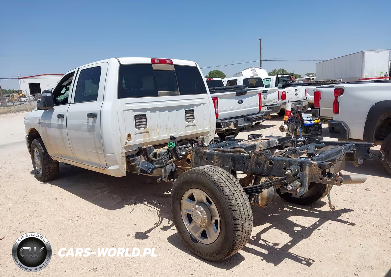 2026 Ram 3500 Tradesman 4X4 8' Box VIN:3C63R3GL1TG171951 - 14