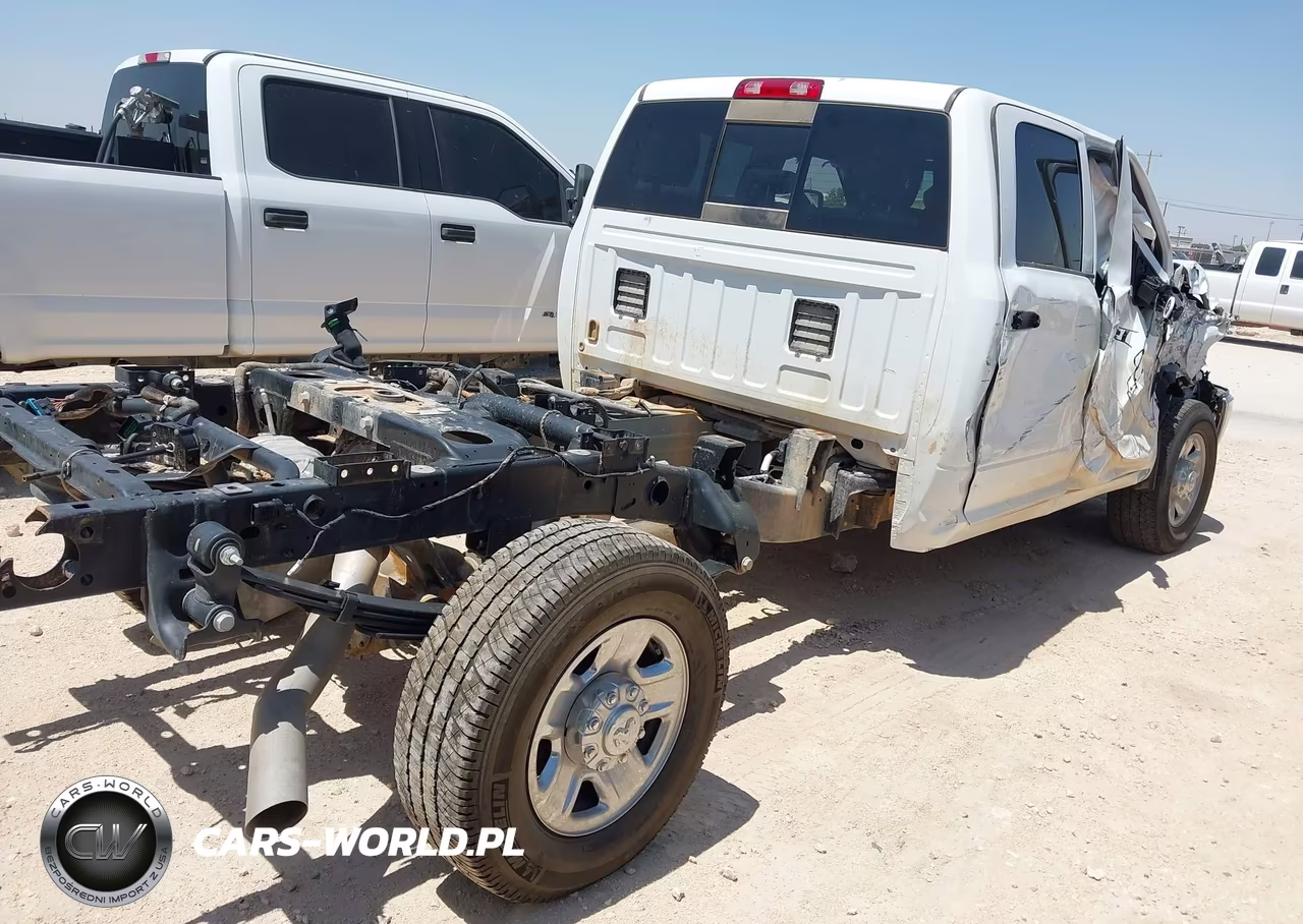 2026 Ram 3500 Tradesman 4X4 8' Box VIN:3C63R3GL1TG171951 - 4