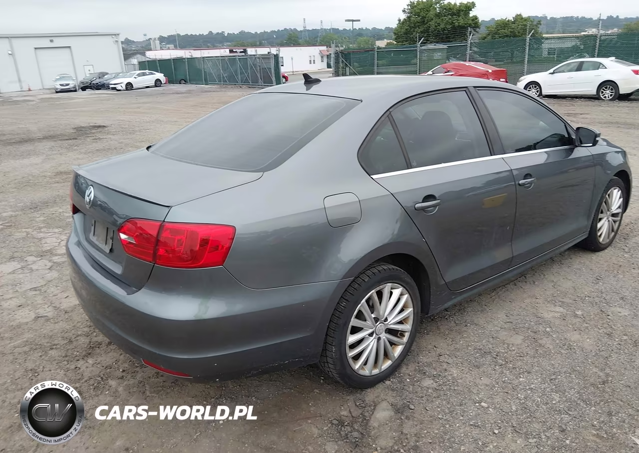 2012 Volkswagen Jetta 2.5L Sel VIN:3VWLP7AJ6CM320446 - 4