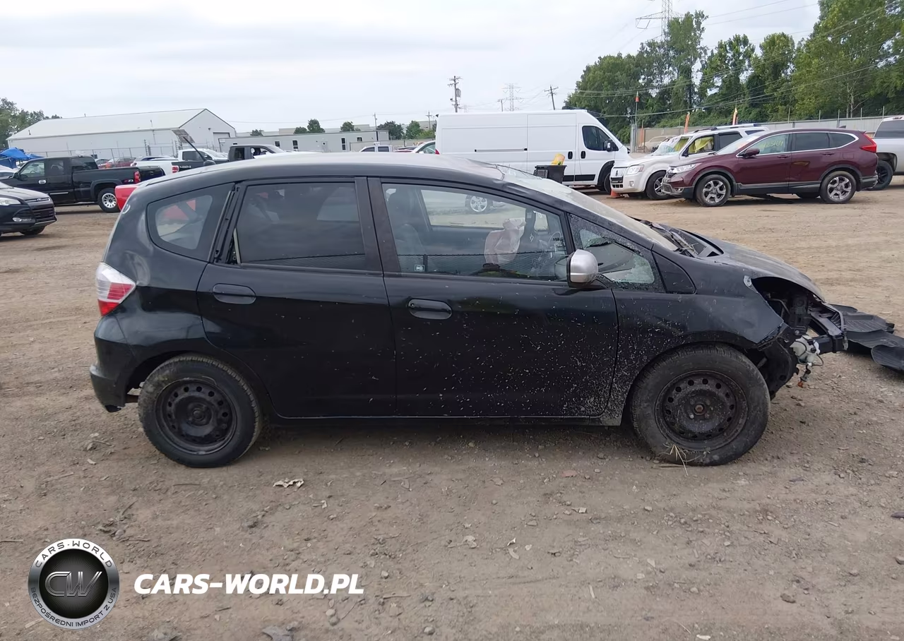2010 Honda Fit VIN:JHMGE8H2XAC009100 - 14