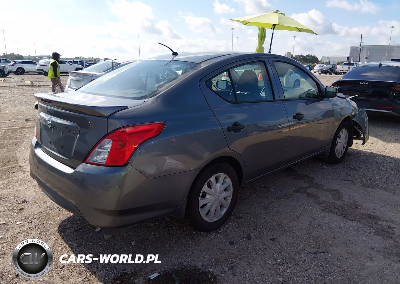 2018 Nissan Versa 1.6 S+ VIN:3N1CN7AP8JL836696 - 4