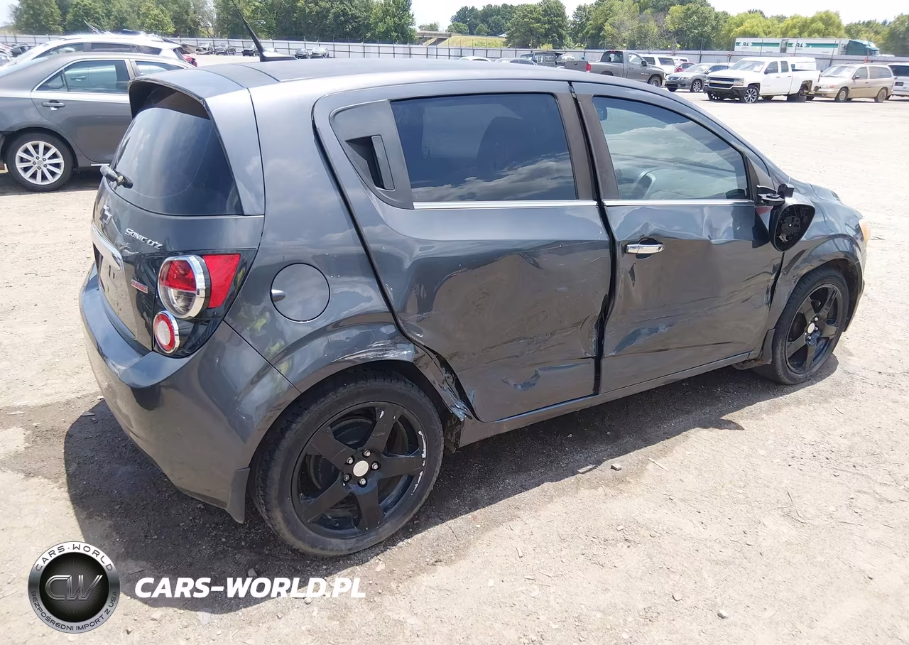 2013 Chevrolet Sonic Ltz Auto VIN:1G1JE6SB2D4137990 - 4