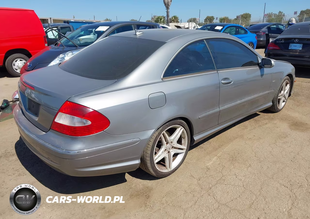2009 Mercedes-Benz Clk 350 VIN:WDBTJ56H99F263522 - 4