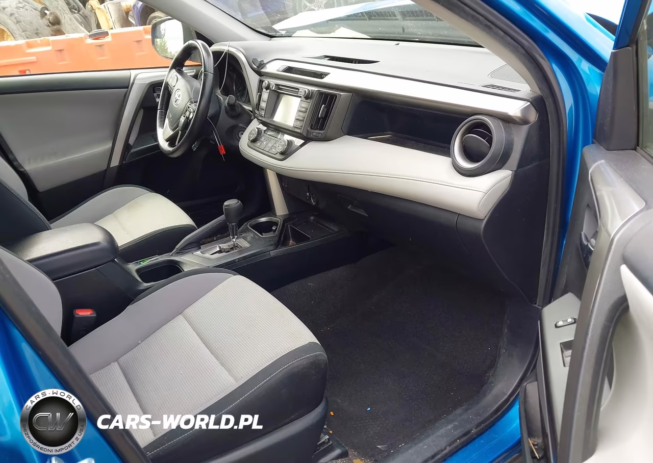 2017 Toyota Rav4 Xle VIN:JTMRFREV4HJ105726 - 5