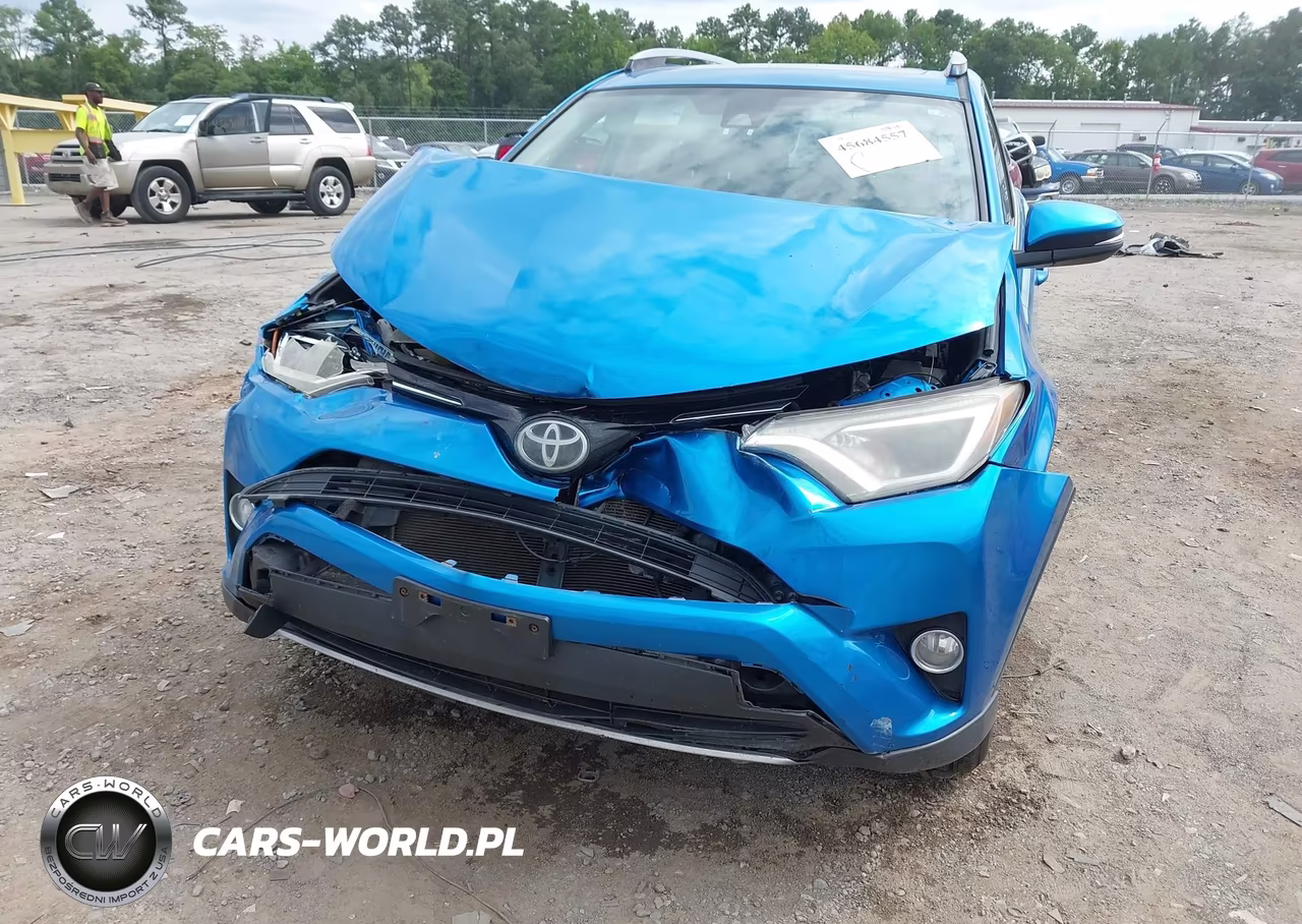 2017 Toyota Rav4 Xle VIN:JTMRFREV4HJ105726 - 6
