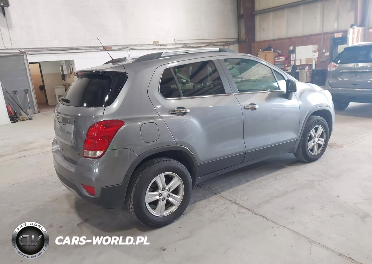 2020 Chevrolet Trax Awd Lt VIN:3GNCJPSB9LL276015 - 4