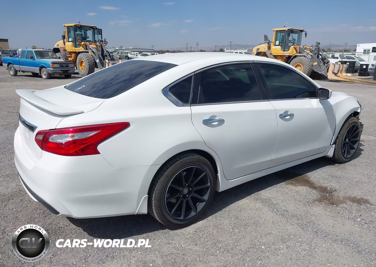 2016 Nissan Altima 2.5 S VIN:1N4AL3AP7GC220629 - 4