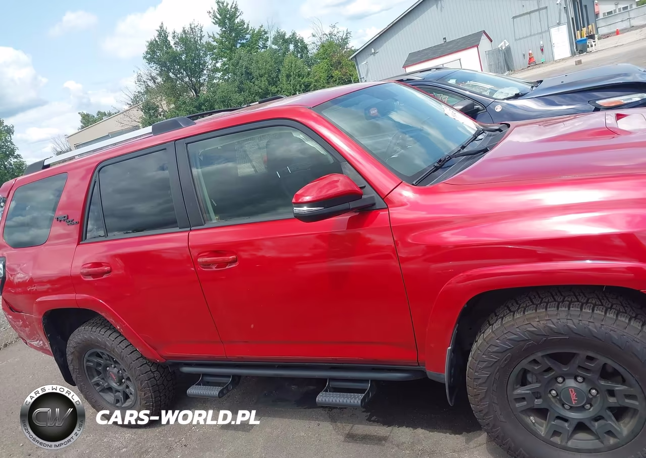 2018 Toyota 4Runner Trd Off Road Premium VIN:JTEBU5JR6J5585433 - 13