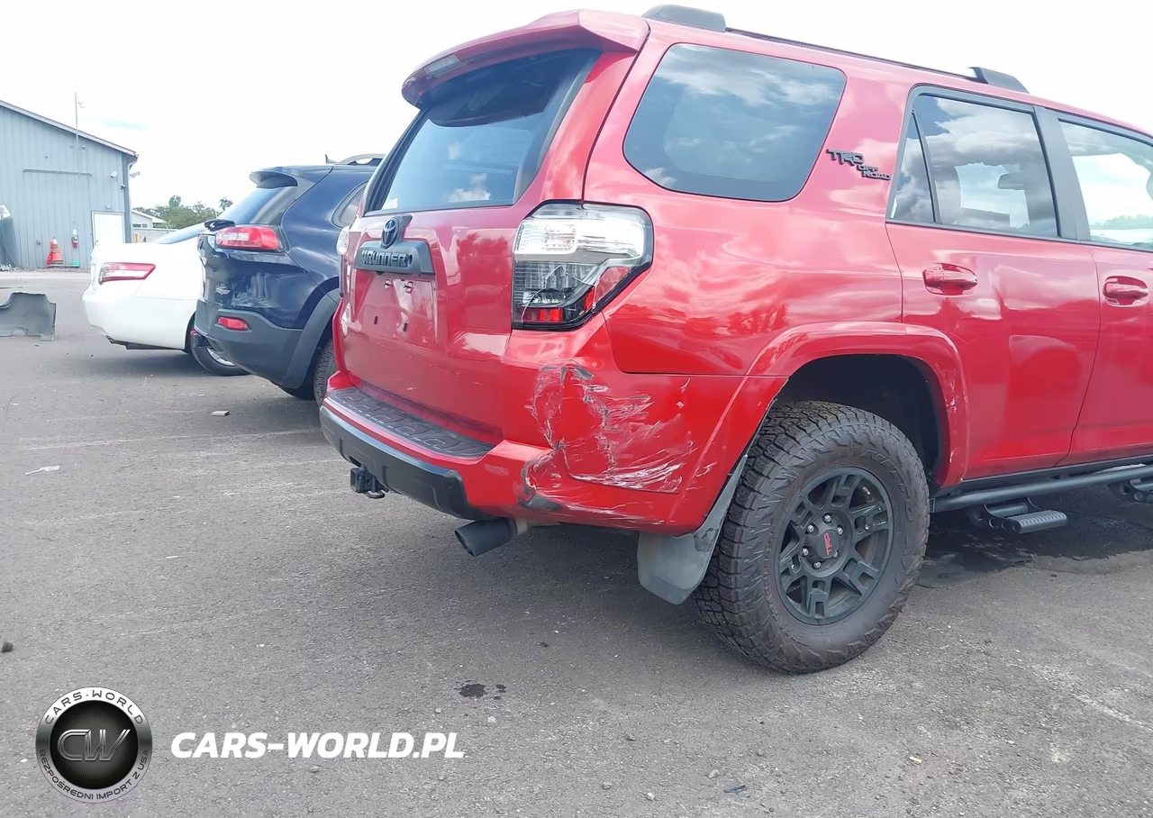 2018 Toyota 4Runner Trd Off Road Premium VIN:JTEBU5JR6J5585433 - 6
