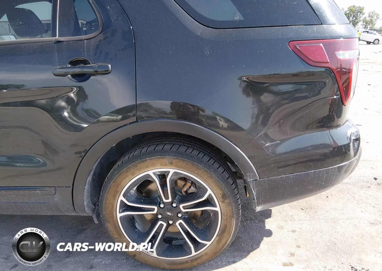 2015 Ford Explorer Sport VIN:1FM5K8GT1FGA08800 - 6