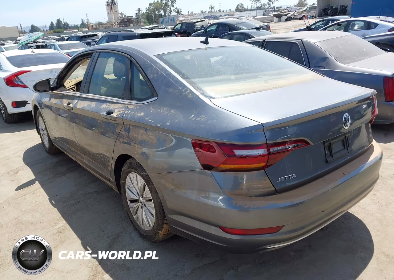2019 Volkswagen Jetta VIN:3VWC57BUXKM063076 - 3