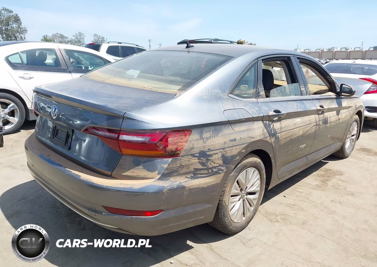 2019 Volkswagen Jetta VIN:3VWC57BUXKM063076 - 4