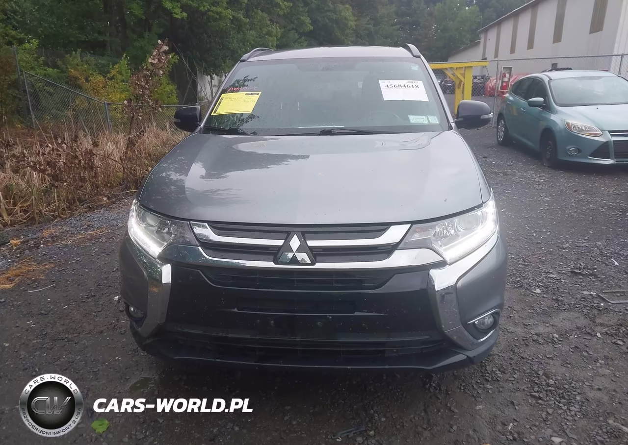 2018 Mitsubishi Outlander Le VIN:JA4AZ3A35JZ065261 - 12