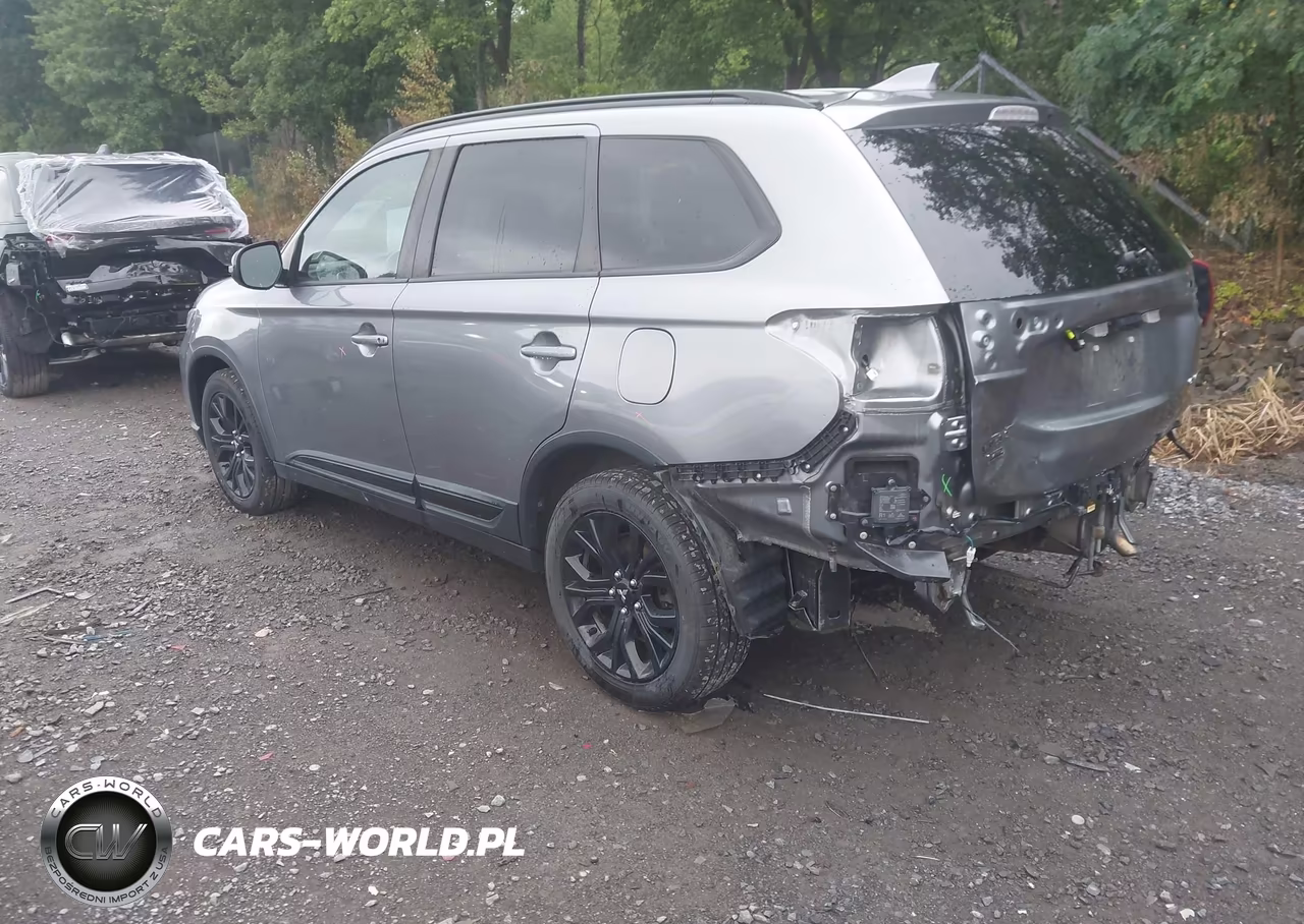 2018 Mitsubishi Outlander Le VIN:JA4AZ3A35JZ065261 - 3