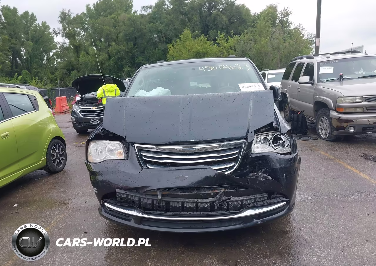 2013 Chrysler Town & Country Touring VIN:2C4RC1BG2DR645212 - 12