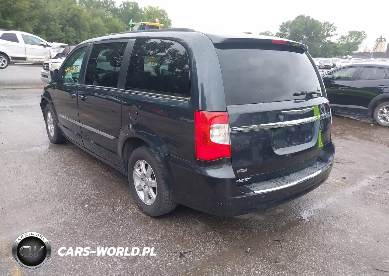 2013 Chrysler Town & Country Touring VIN:2C4RC1BG2DR645212 - 3