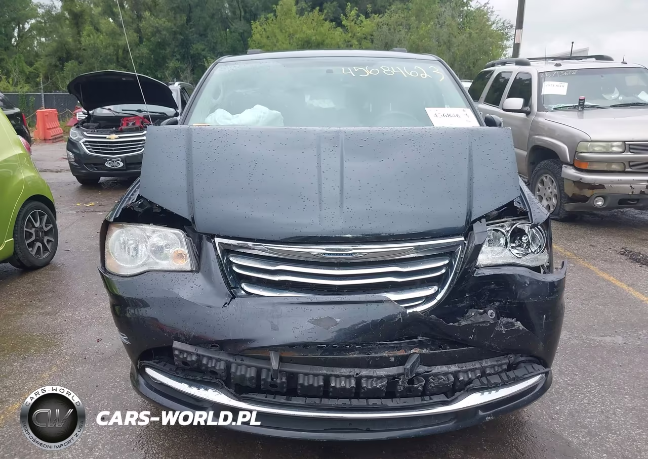 2013 Chrysler Town & Country Touring VIN:2C4RC1BG2DR645212 - 6