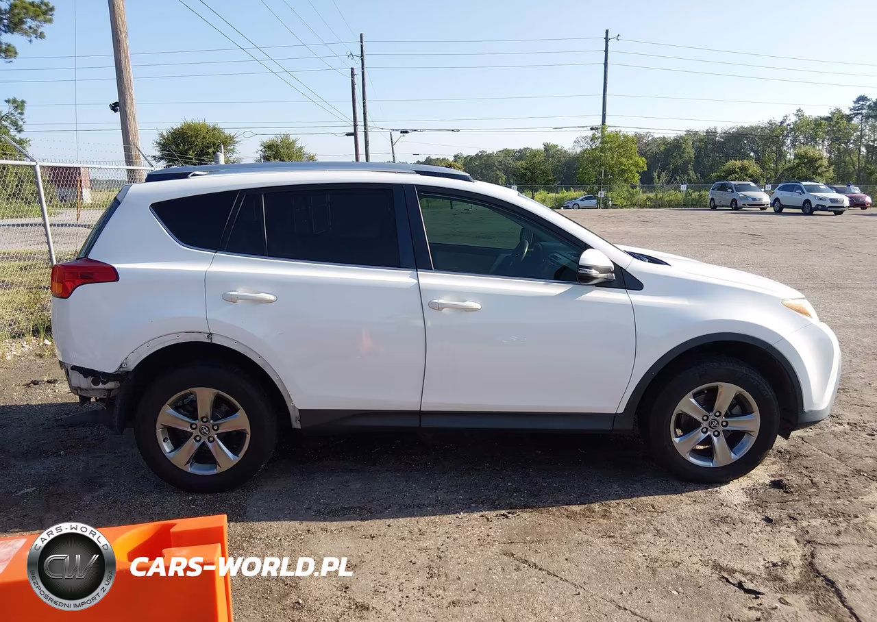 2015 Toyota Rav4 Xle VIN:JTMWFREV3FD048420 - 13