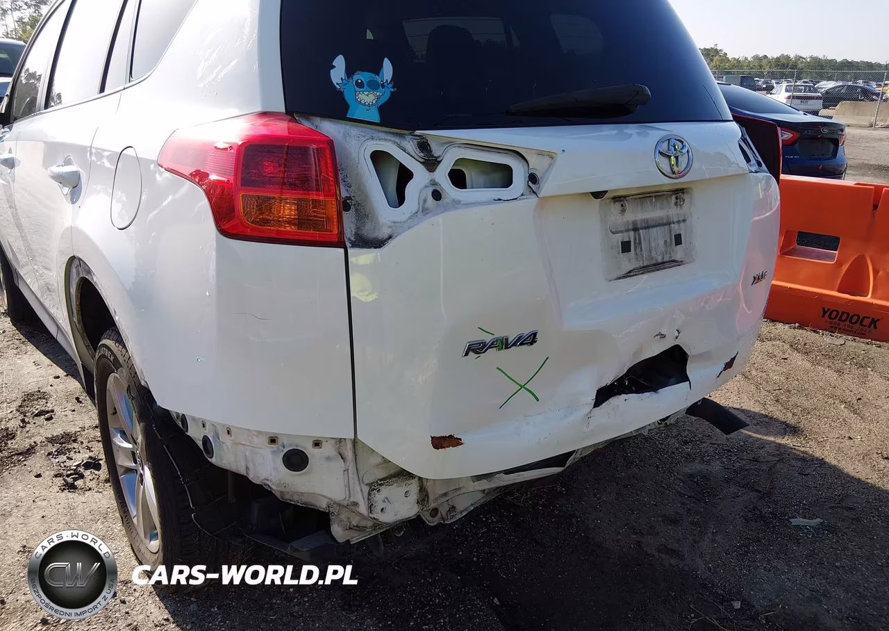 2015 Toyota Rav4 Xle VIN:JTMWFREV3FD048420 - 6