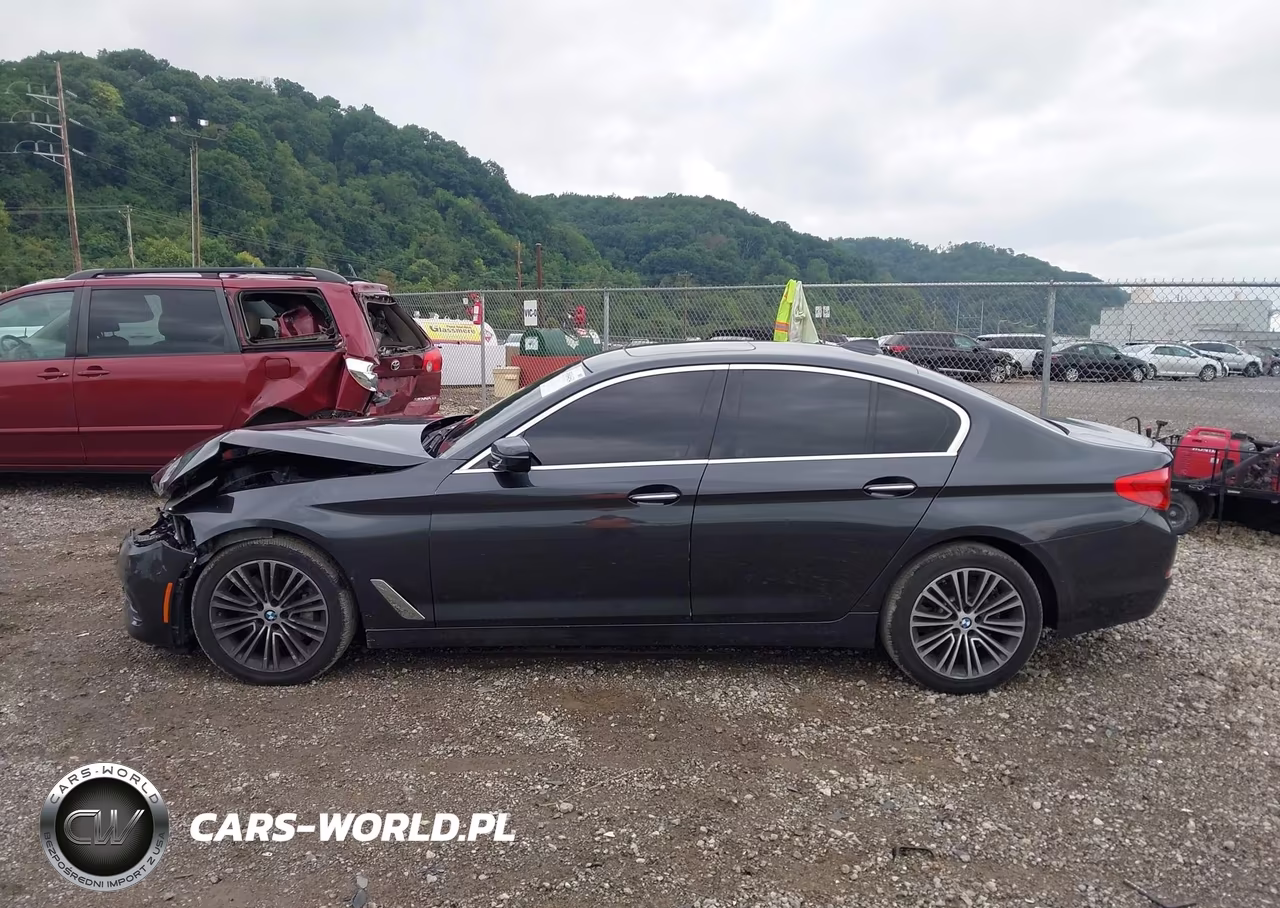 2017 BMW 530I xDrive VIN:WBAJA7C35HWA70876 - 14