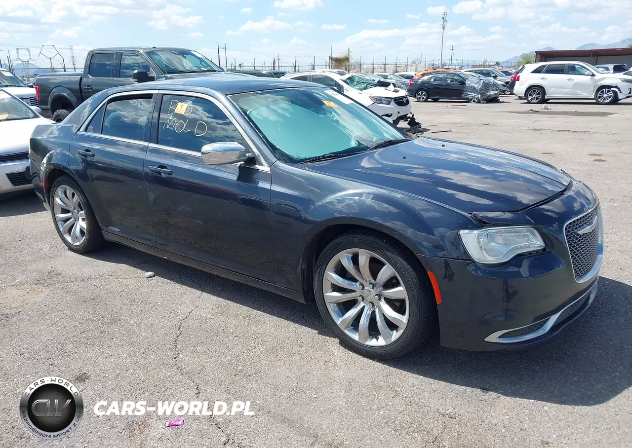 2018 Chrysler 300 Touring