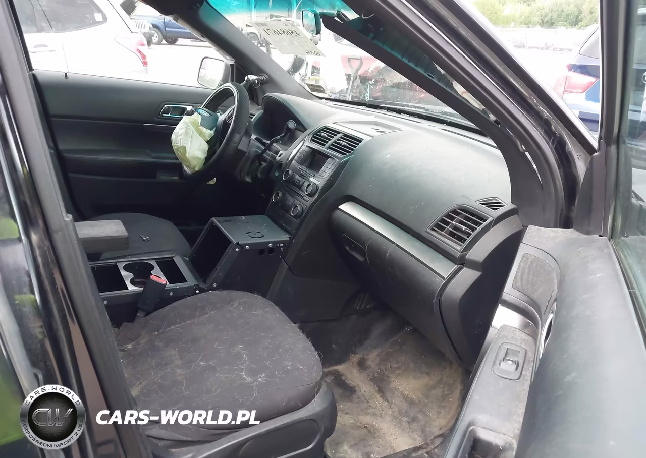 2016 Ford Utility Police Interceptor VIN:1FM5K8AR2GGB44951 - 5