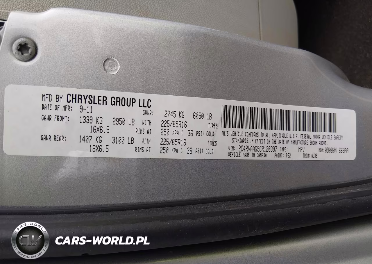 2012 Volkswagen Routan S VIN:2C4RVAAG9CR120397 - 9