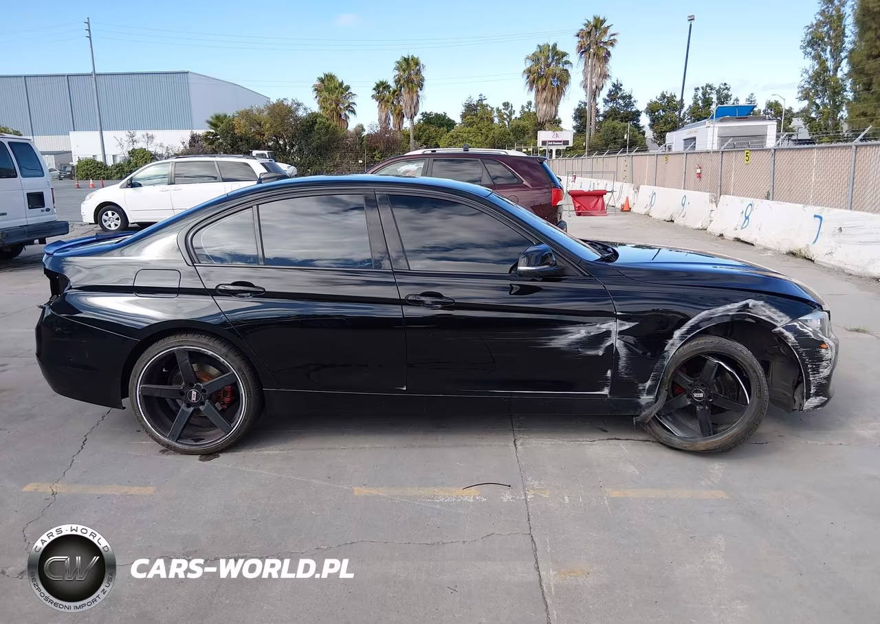2017 BMW 3 Series 330I VIN:WBA8B9G53HNU49574 - 13