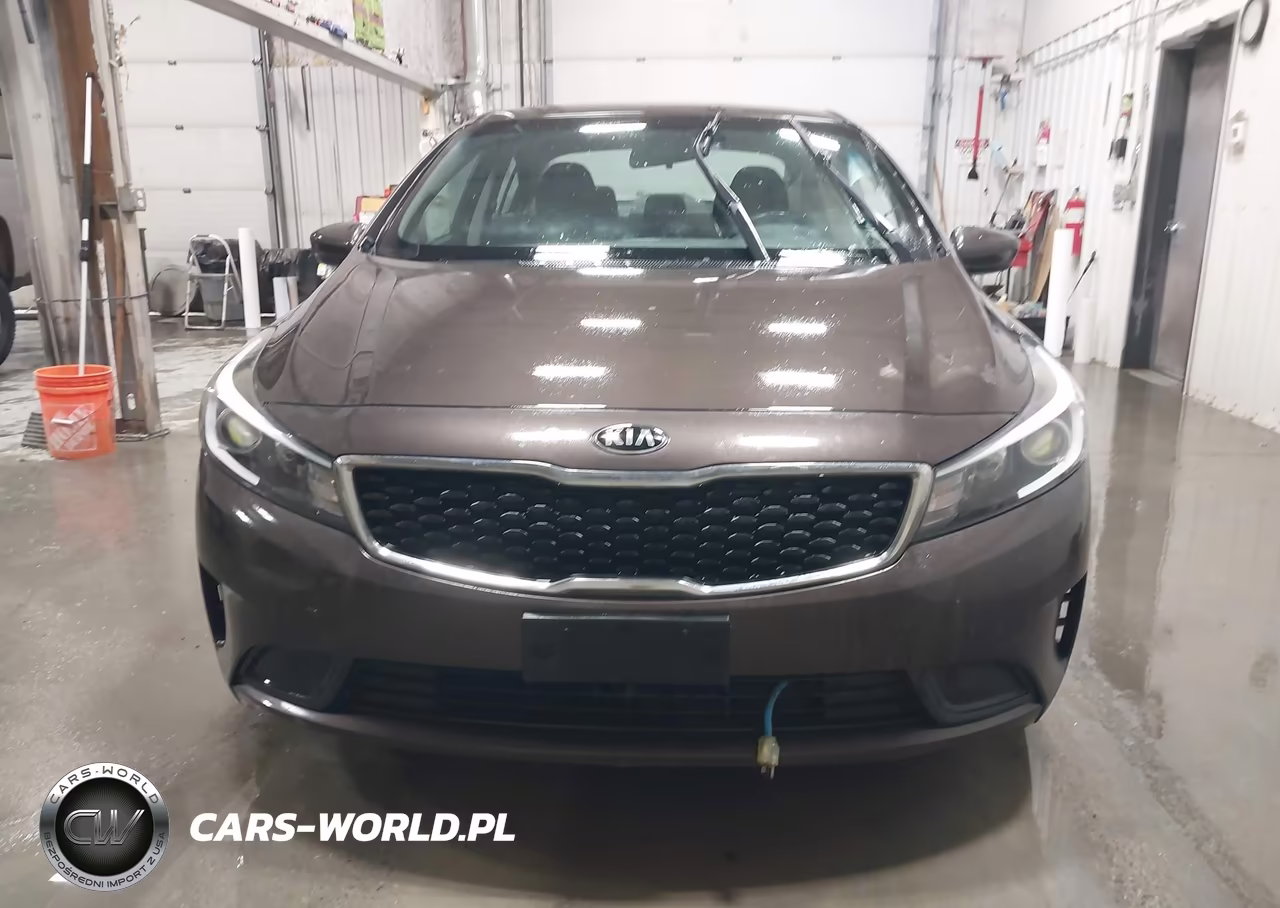 2017 Kia Forte Lx VIN:3KPFL4A76HE088947 - 12