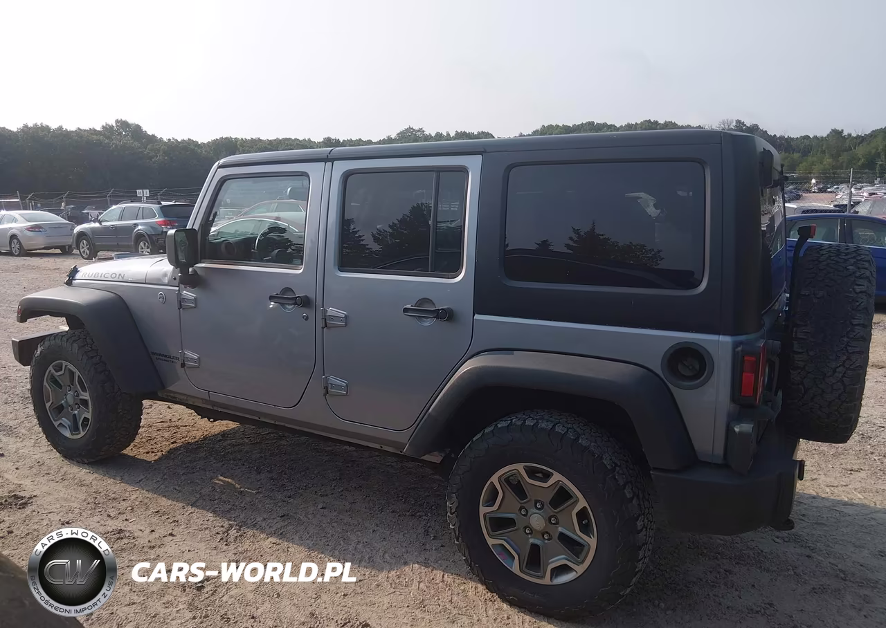 2015 Jeep Wrangler Unlimited Rubicon VIN:1C4BJWFG8FL620017 - 14