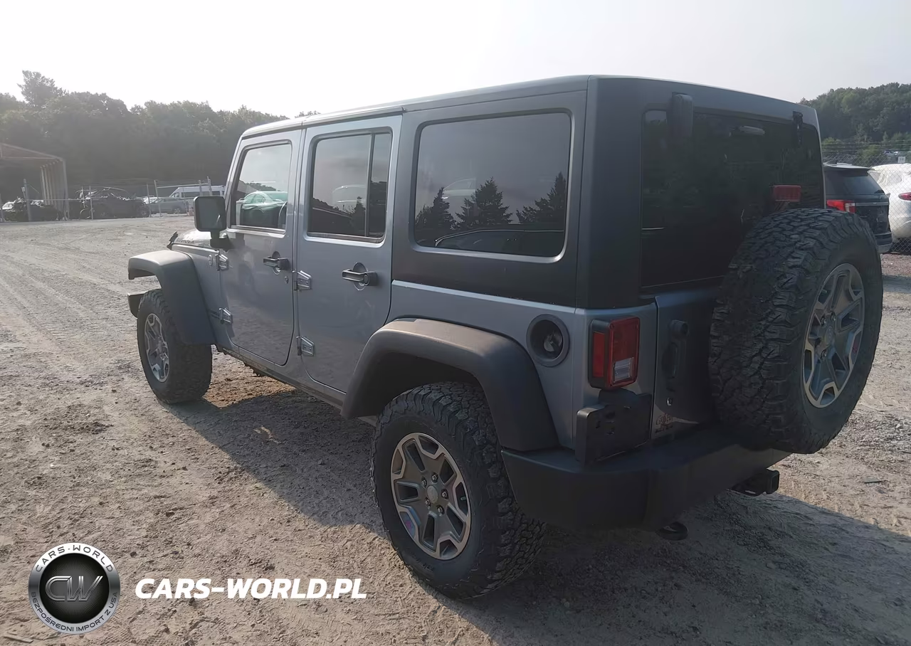 2015 Jeep Wrangler Unlimited Rubicon VIN:1C4BJWFG8FL620017 - 3