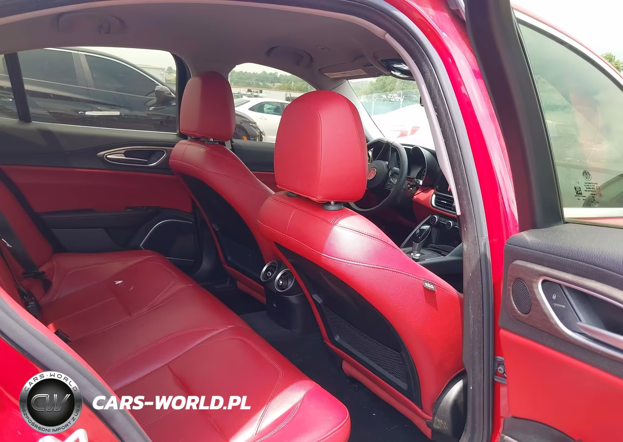 2017 Alfa Romeo Giulia Ti Awd VIN:ZARFAEEN0H7556312 - 8