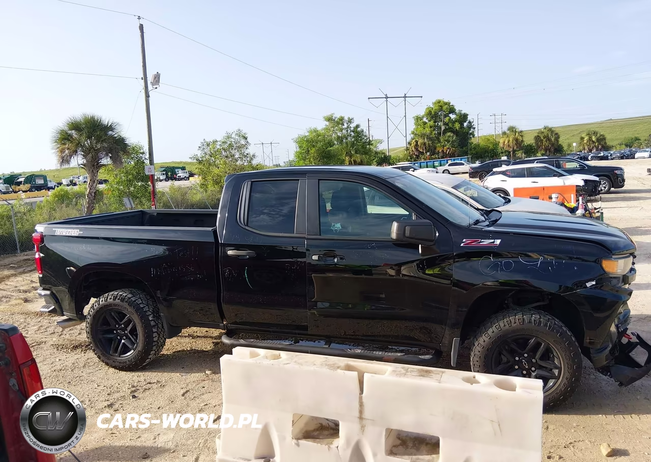 2019 Chevrolet Silverado 1500 Custom Trail Boss VIN:1GCRYCEH5KZ210026 - 13