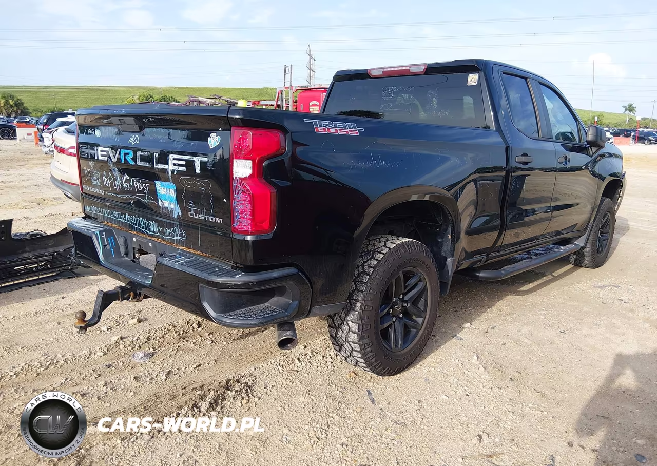 2019 Chevrolet Silverado 1500 Custom Trail Boss VIN:1GCRYCEH5KZ210026 - 4