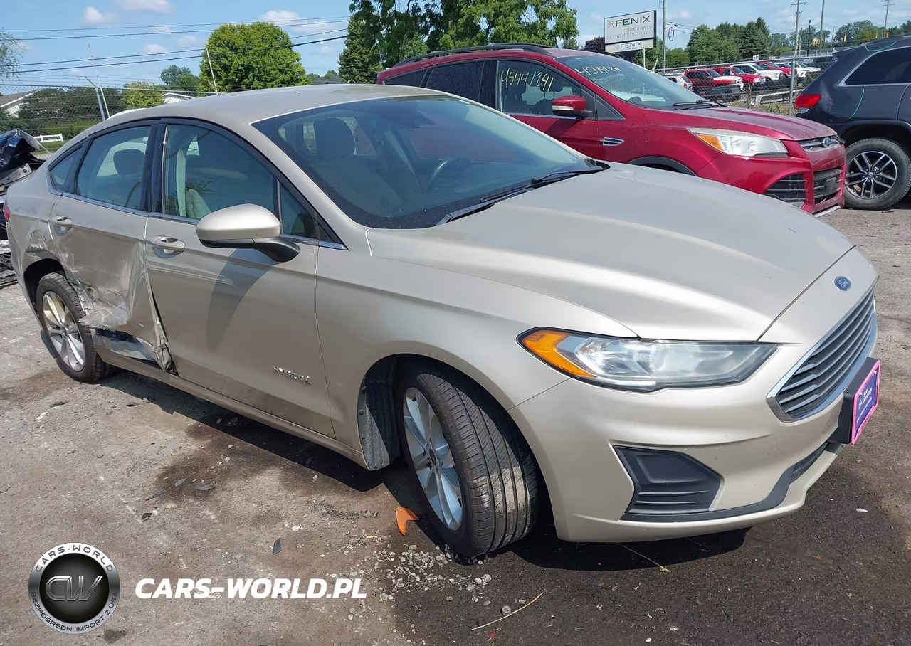 2019 Ford Fusion Hybrid Se – zdjęcie 1 z 16