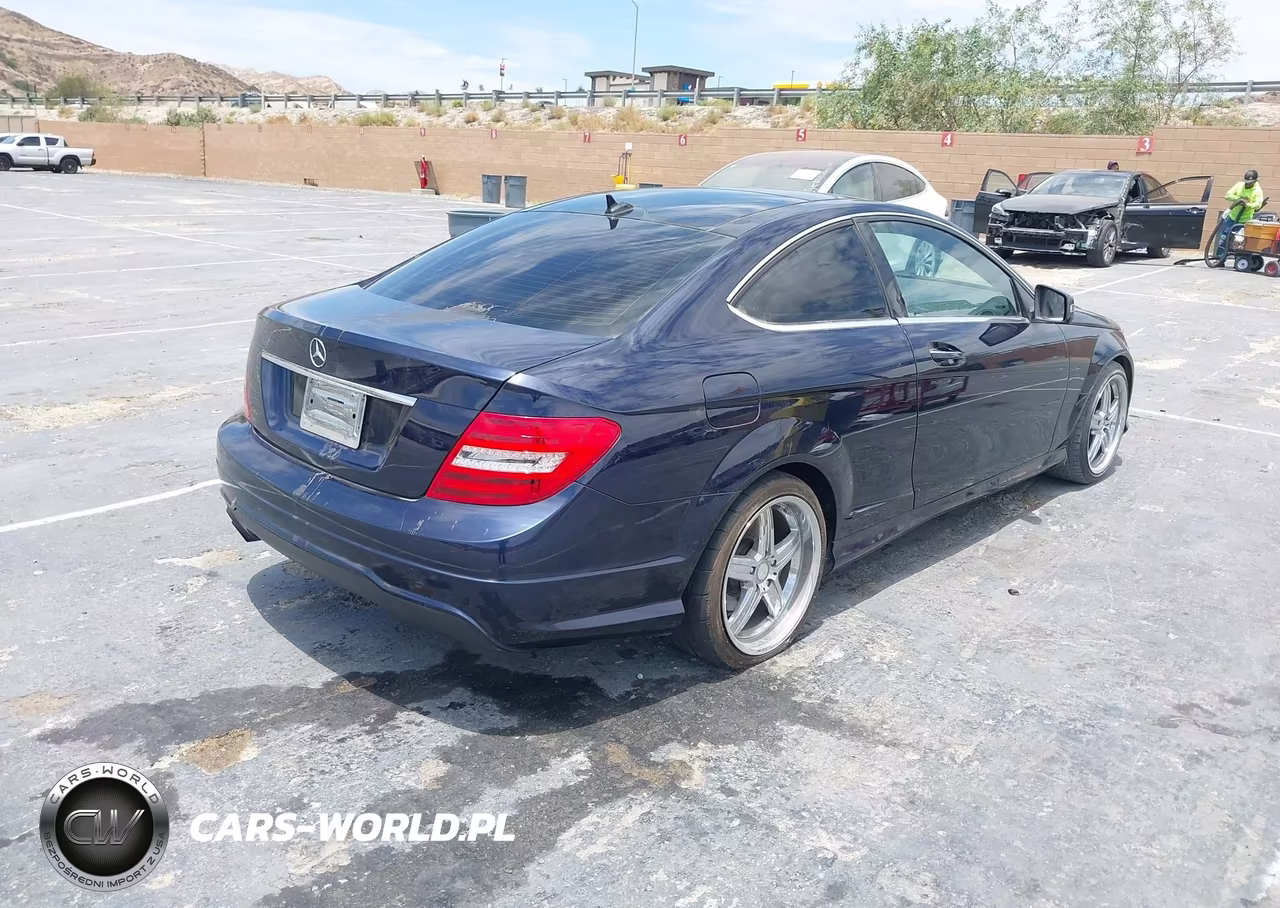 2012 Mercedes-Benz C 250 VIN:WDDGJ4HB1CF873546 - 4
