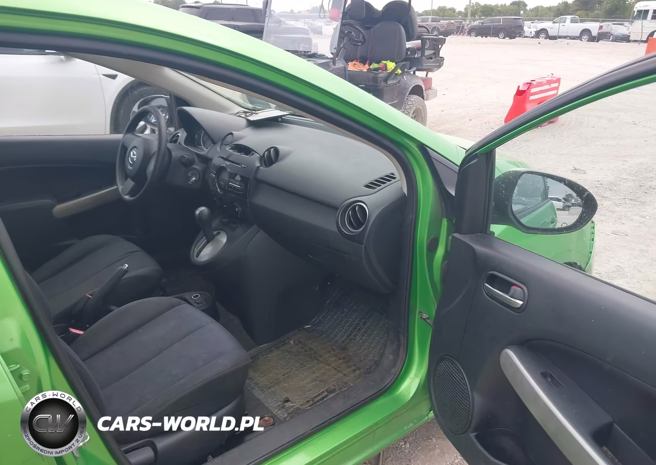 2011 Mazda Mazda2 Sport VIN:JM1DE1HY6B0115515 - 5