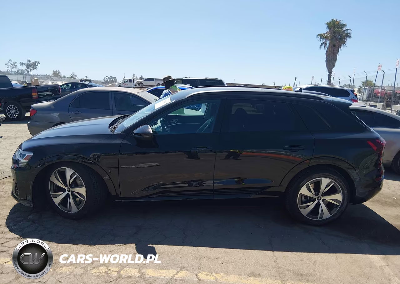 2024 Audi Q8 E-Tron Premium Quattro VIN:WA14AAGE6RB036650 - 14