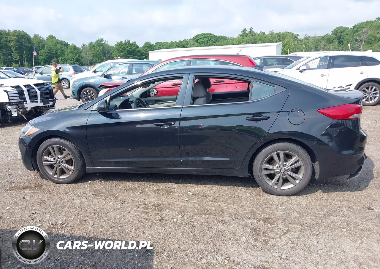 2018 Hyundai Elantra Sel VIN:5NPD84LF5JH337138 - 15