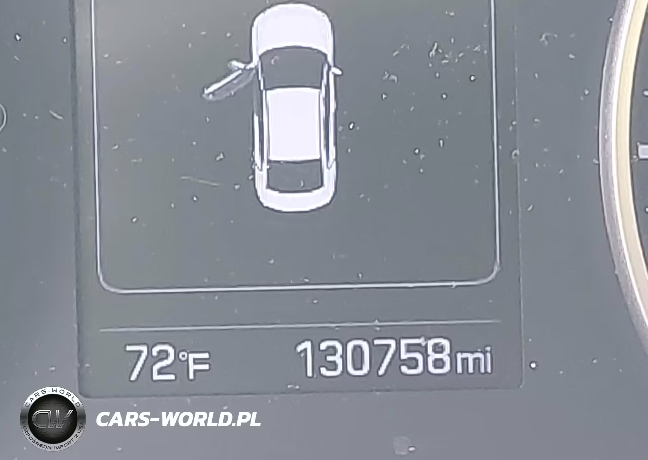 2018 Hyundai Elantra Sel VIN:5NPD84LF5JH337138 - 16