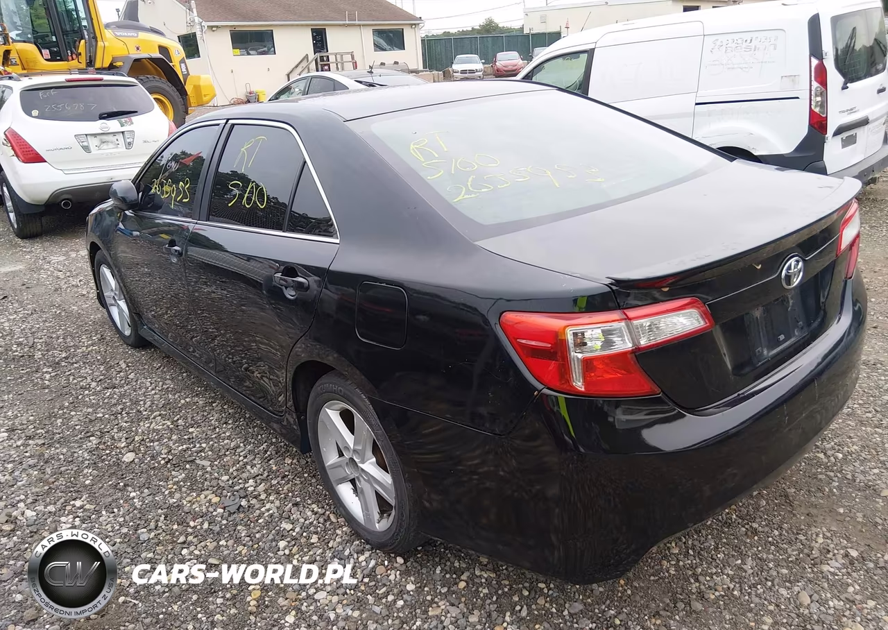 2013 Toyota Camry Se VIN:4T1BF1FK1DU676960 - 3
