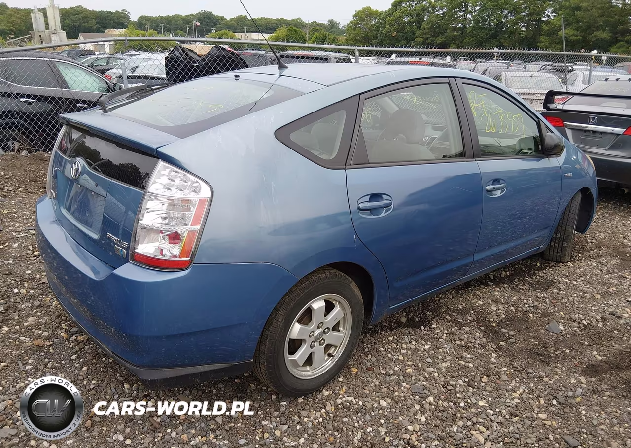 2008 Toyota Prius VIN:JTDKB20U187725028 - 4