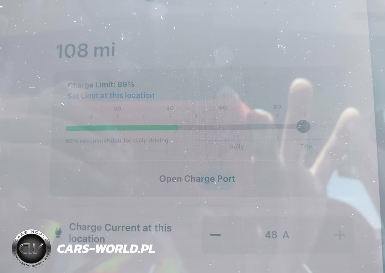 2024 Tesla Model Y Long Range Dual Motor All-Wheel Drive VIN:7SAYGDEE2RA255659 - 16